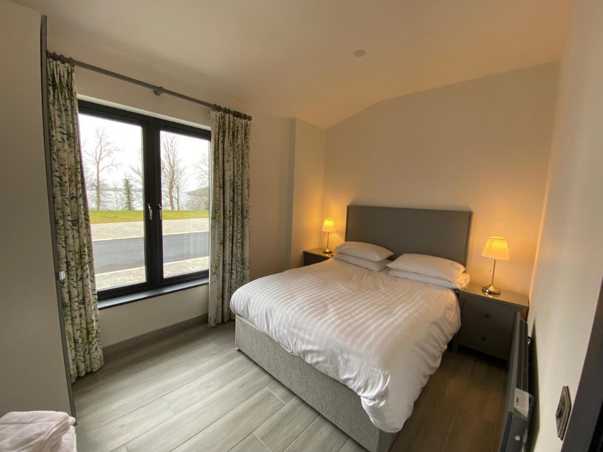 Tullybay Holiday Lodges Енискилен Екстериор снимка