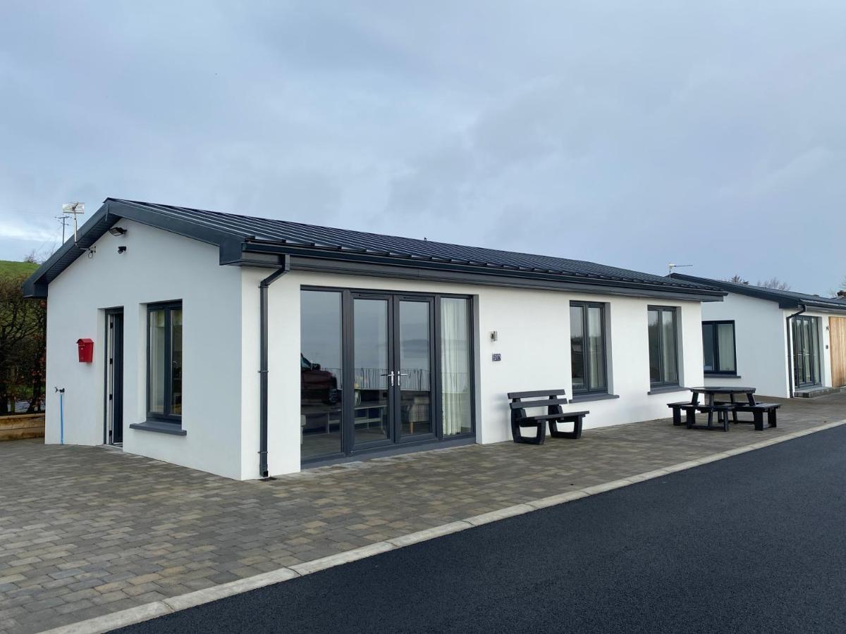 Tullybay Holiday Lodges Енискилен Екстериор снимка
