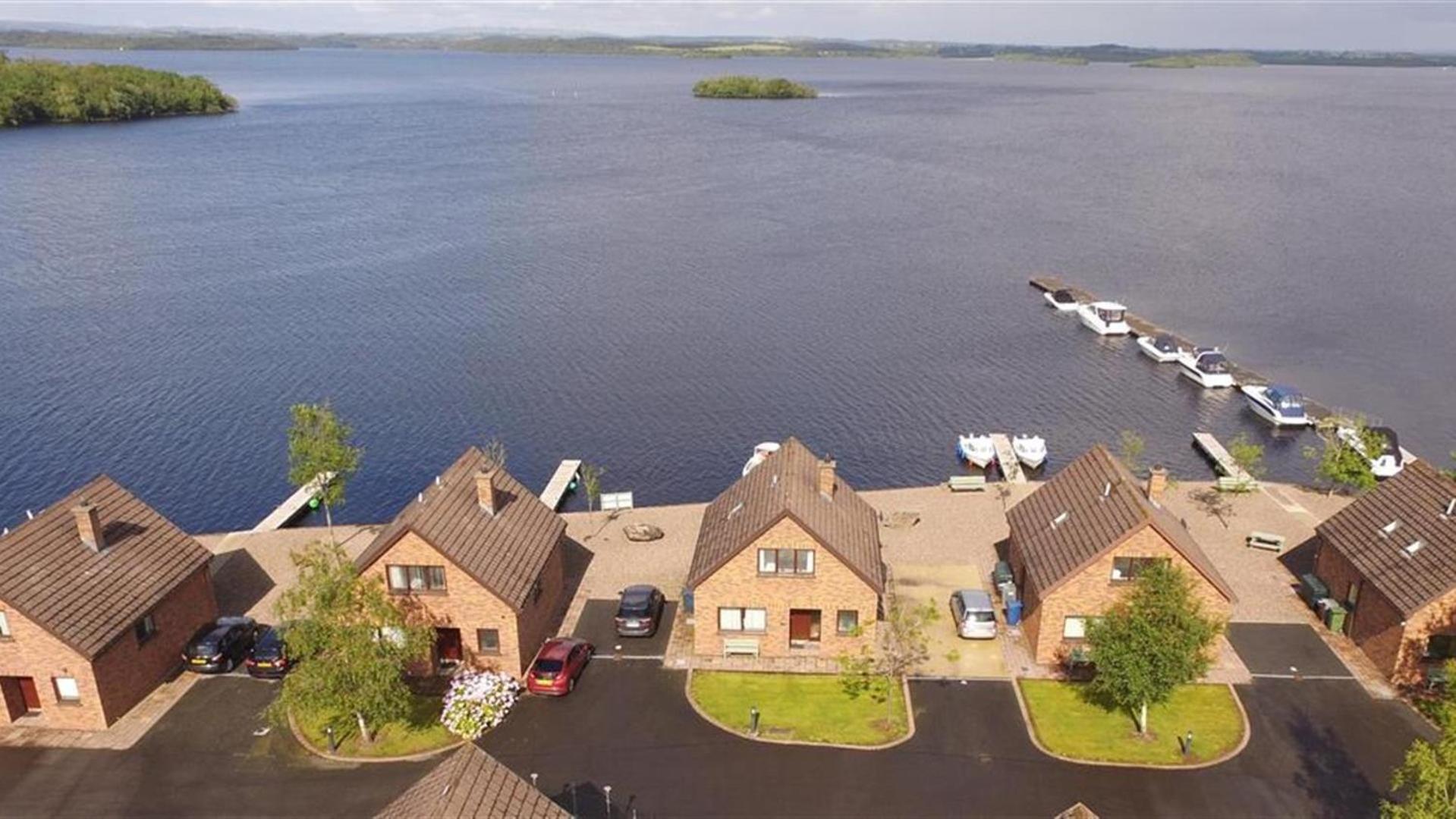Tullybay Holiday Lodges Енискилен Екстериор снимка